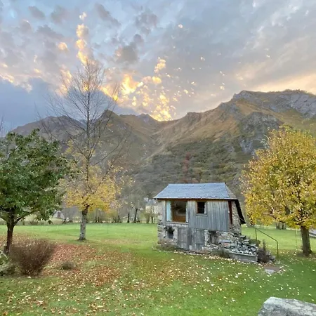 Le Domaine De Castille - Pyreneen De Charme - De Nage Villa